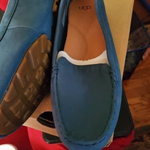 Women size 10 Blue Ugg Loafers